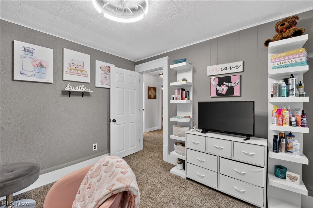 132 28th Street NW Barberton OH 44203