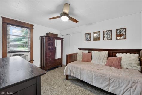 132 28th Street NW Barberton OH 44203