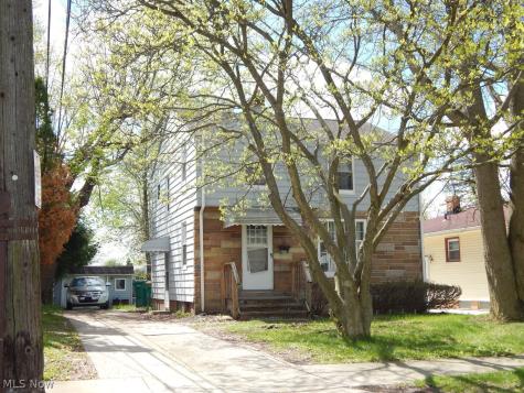 18408 Raymond Street Maple Heights OH 44137