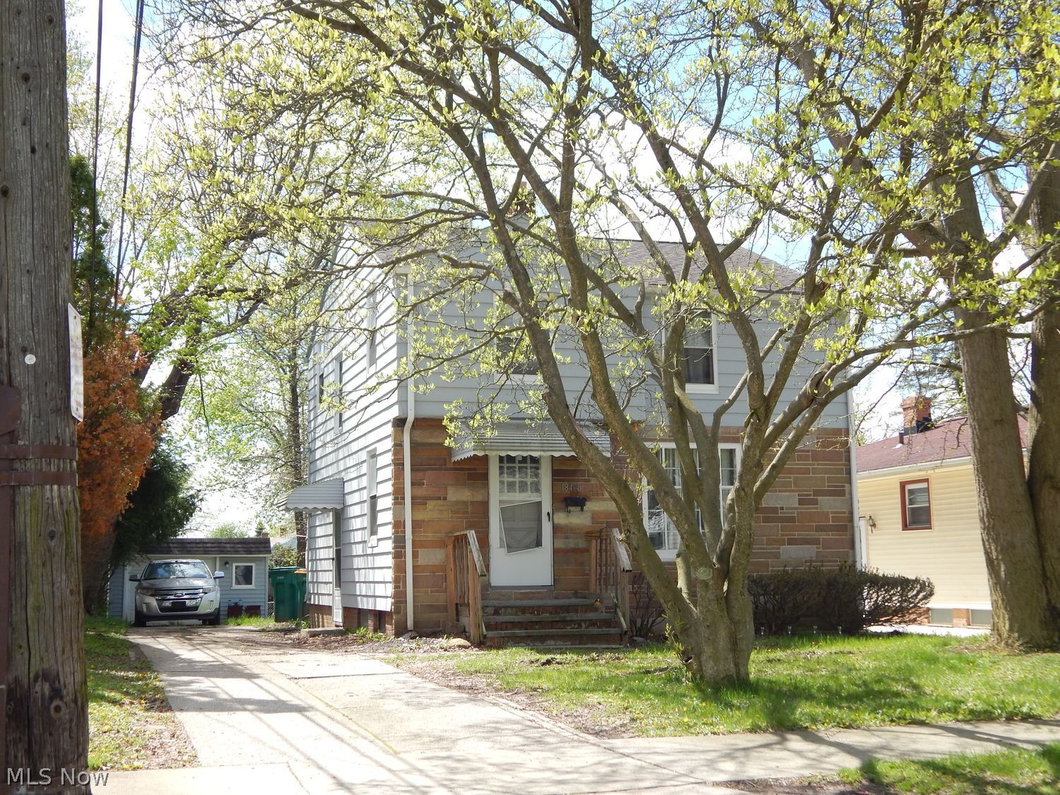 18408 Raymond Street Maple Heights OH 44137