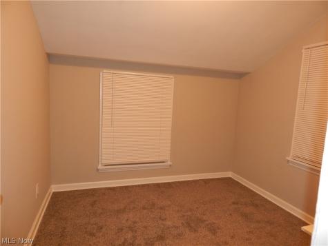 18408 Raymond Street Maple Heights OH 44137