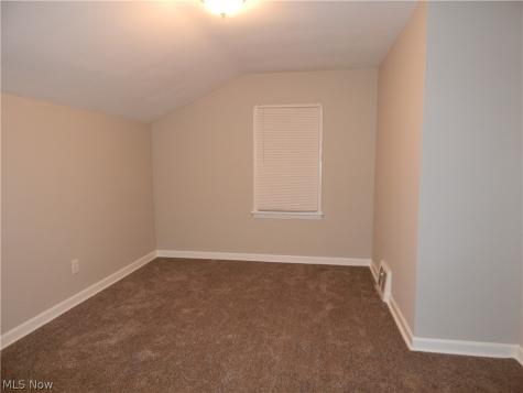 18408 Raymond Street Maple Heights OH 44137