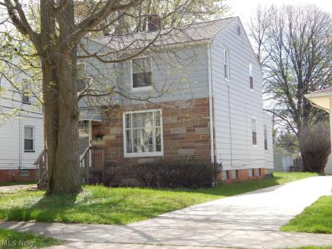 18408 Raymond Street Maple Heights OH 44137