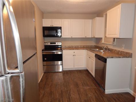 18408 Raymond Street Maple Heights OH 44137
