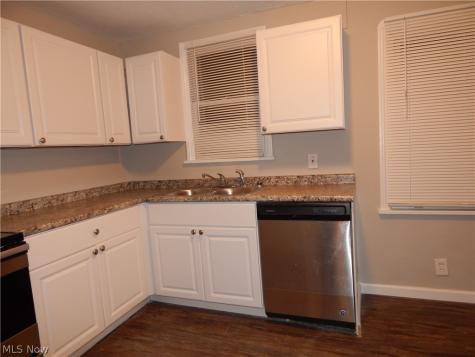 18408 Raymond Street Maple Heights OH 44137