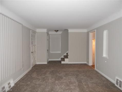 18408 Raymond Street Maple Heights OH 44137