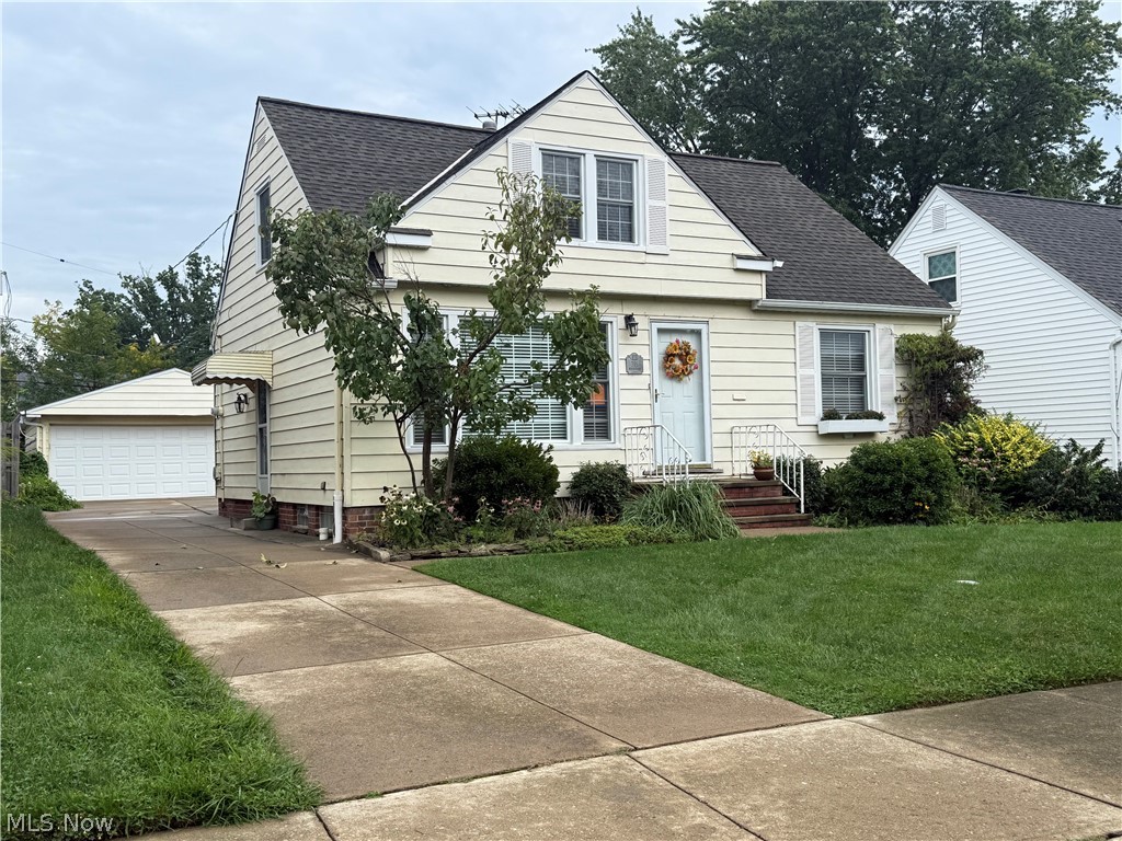 395 Beechwood Drive Willowick OH 44095