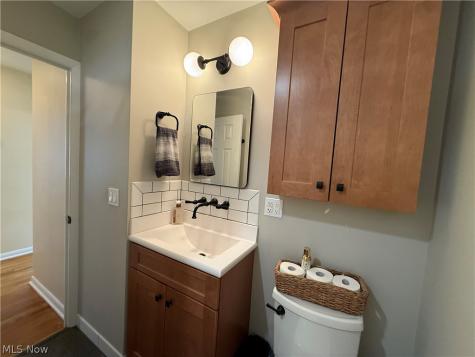 395 Beechwood Drive Willowick OH 44095