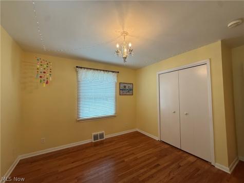 395 Beechwood Drive Willowick OH 44095