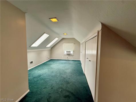 395 Beechwood Drive Willowick OH 44095