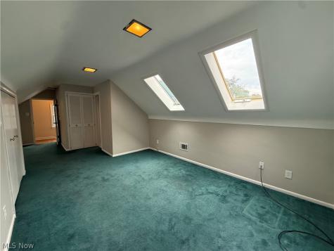 395 Beechwood Drive Willowick OH 44095