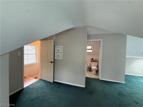 395 Beechwood Drive Willowick OH 44095
