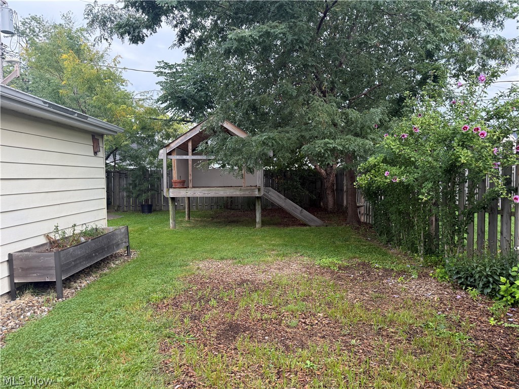 395 Beechwood Drive Willowick OH 44095