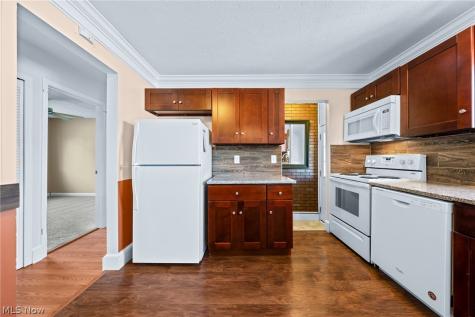 34605 Glen Drive Eastlake OH 44095