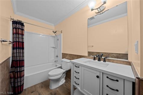 34605 Glen Drive Eastlake OH 44095