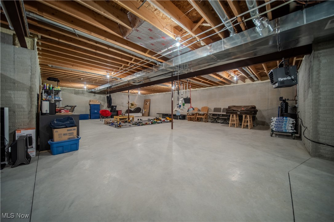 5615 Laubert Road Atwater OH 44201
