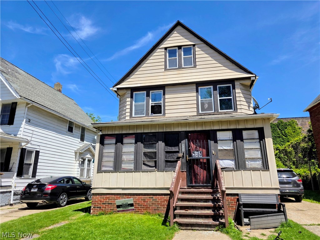 923 E 73rd Street Cleveland OH 44103