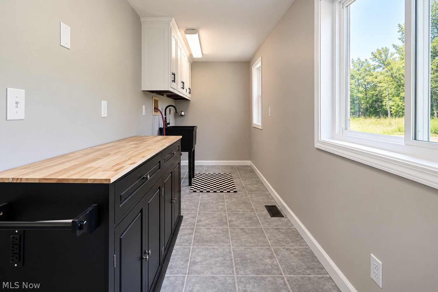 1411 E Twinsburg Road E Macedonia OH 44056