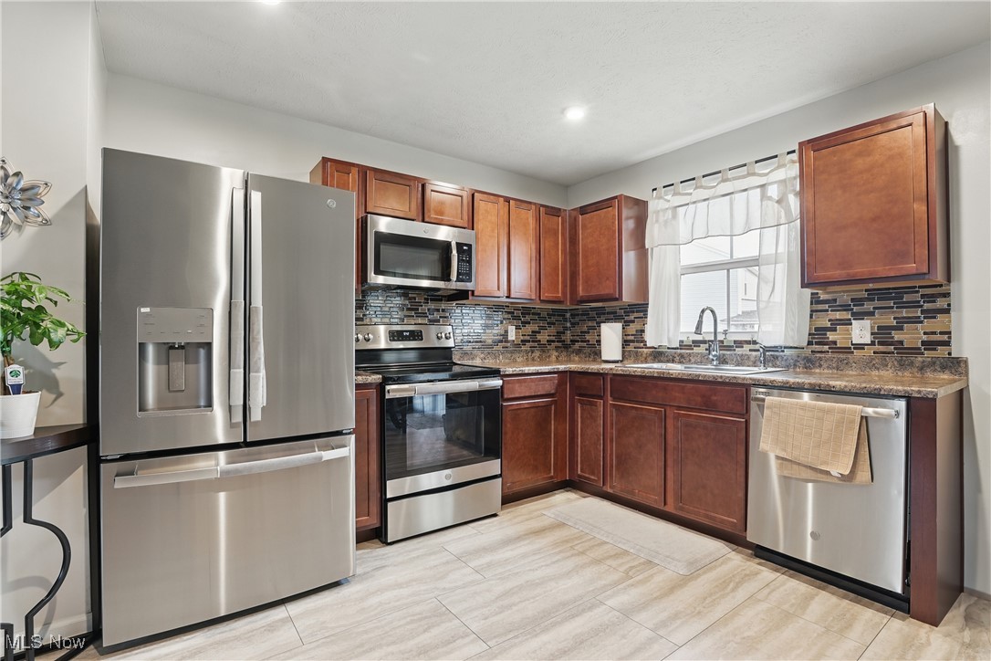 120 Springvale Drive Amherst OH 44001