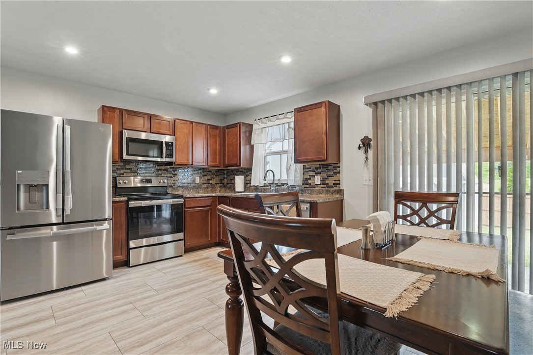 120 Springvale Drive Amherst OH 44001