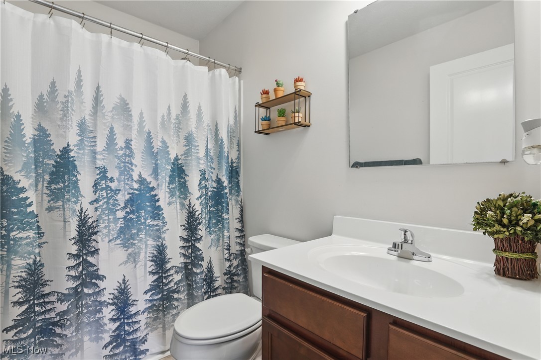 120 Springvale Drive Amherst OH 44001