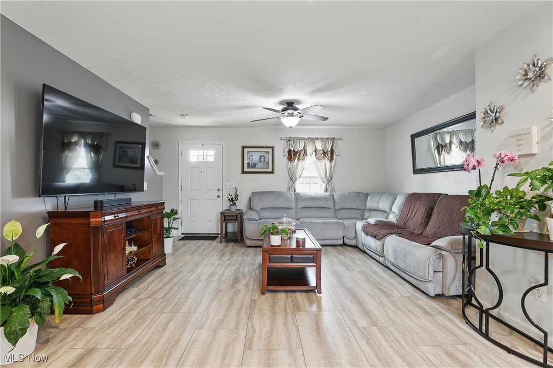 120 Springvale Drive Amherst OH 44001