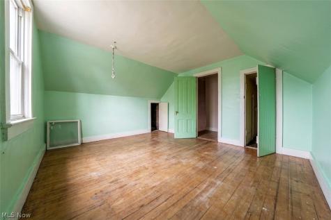 2908 Roanoke Avenue Cleveland OH 44109