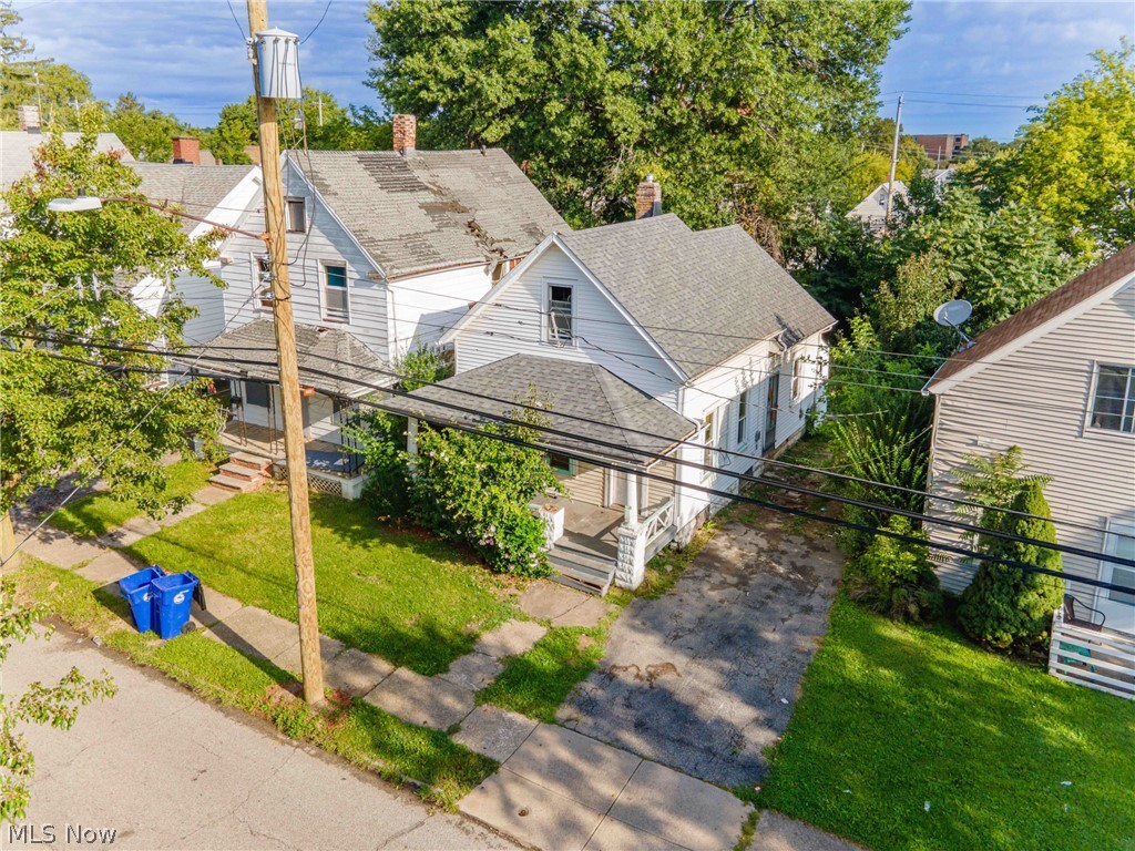 2908 Roanoke Avenue Cleveland OH 44109
