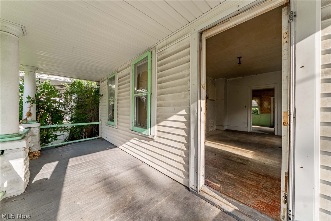 2908 Roanoke Avenue Cleveland OH 44109