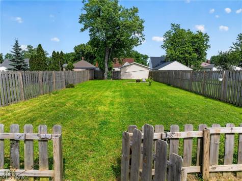 1324 Elmwood Road Mayfield Heights OH 44124