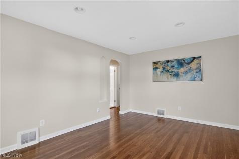 1324 Elmwood Road Mayfield Heights OH 44124