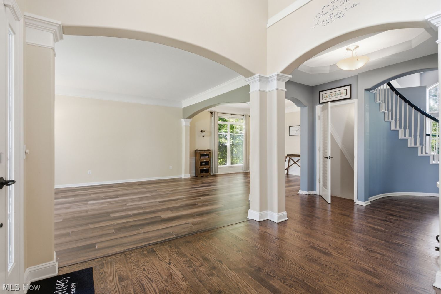 1060 W Parkway Boulevard Aurora OH 44202