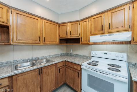 4405 E 156th Street Cleveland OH 44128