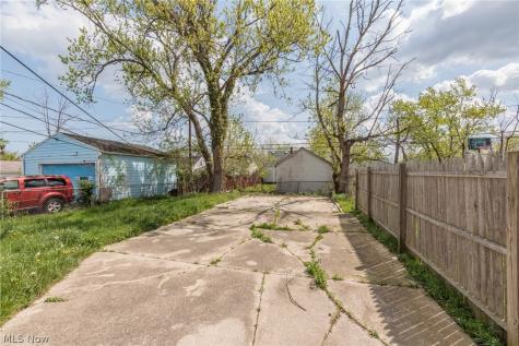 4405 E 156th Street Cleveland OH 44128