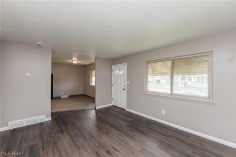 4405 E 156th Street Cleveland OH 44128