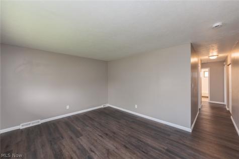 4405 E 156th Street Cleveland OH 44128