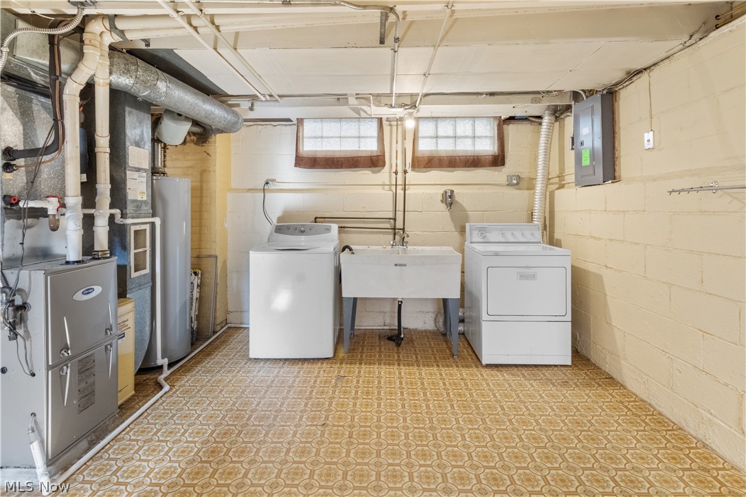 5915 Forest Avenue Parma OH 44129