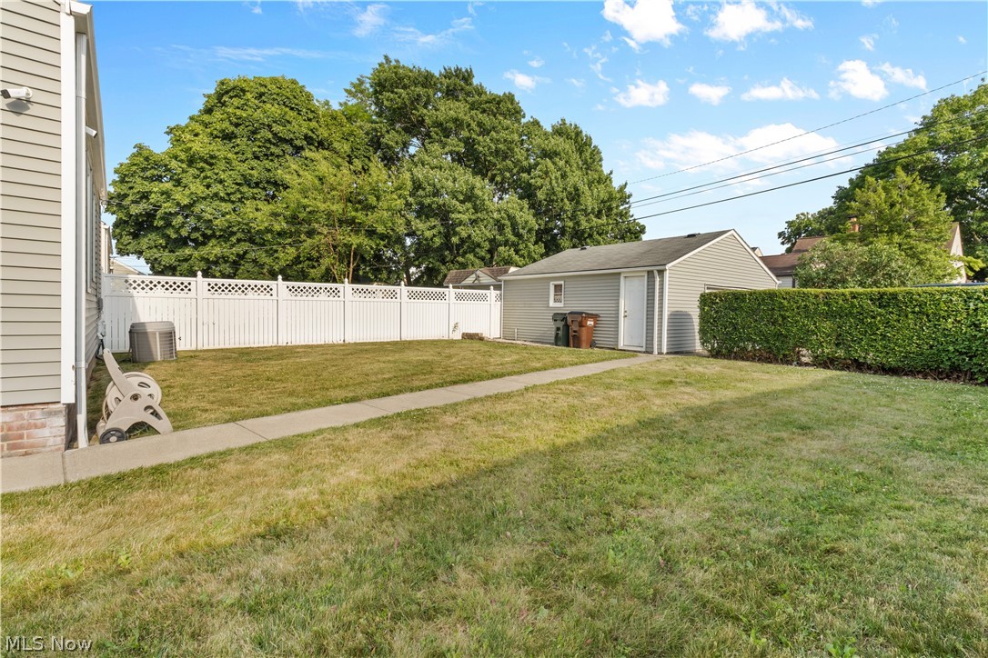 5915 Forest Avenue Parma OH 44129