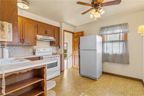5915 Forest Avenue Parma OH 44129