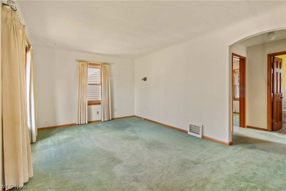 5915 Forest Avenue Parma OH 44129