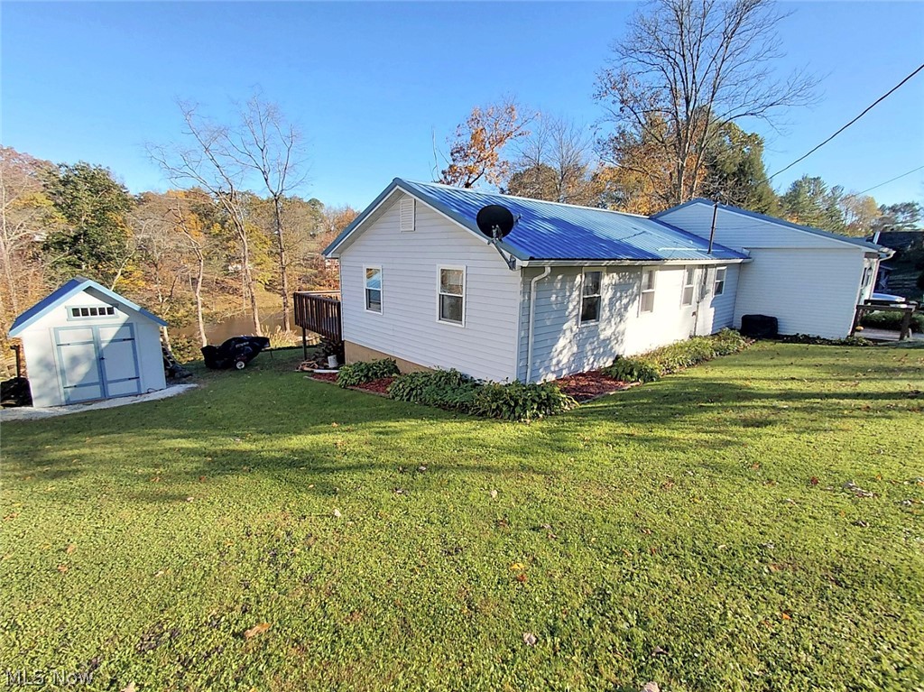 6136 Vo Ash Drive SW Carrollton OH 44615