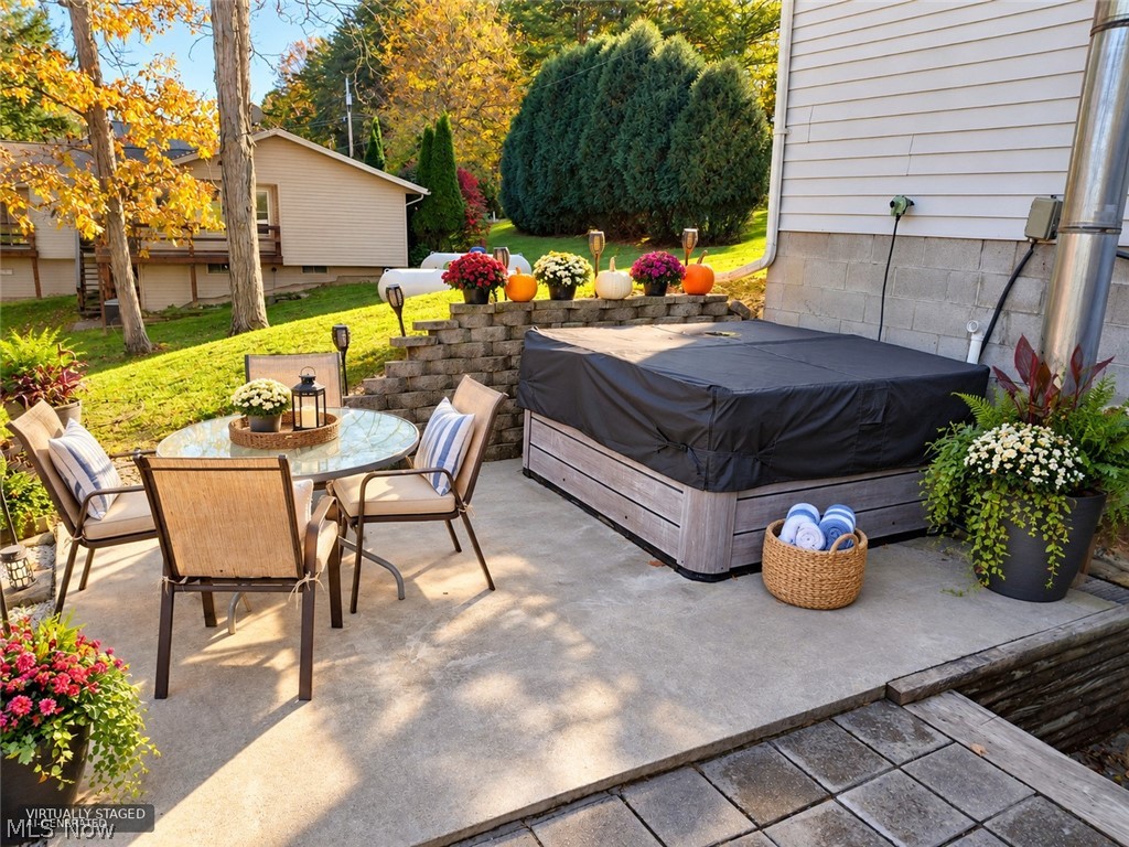6136 Vo Ash Drive SW Carrollton OH 44615