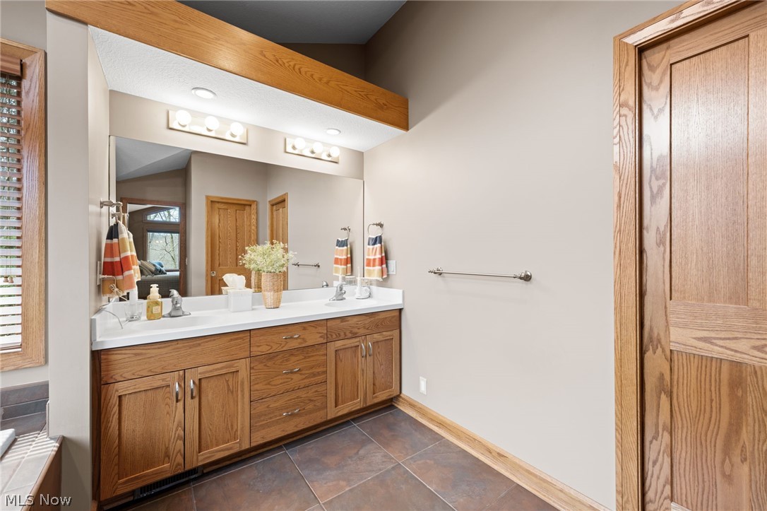 1105 Riverwoods Drive Akron OH 44313
