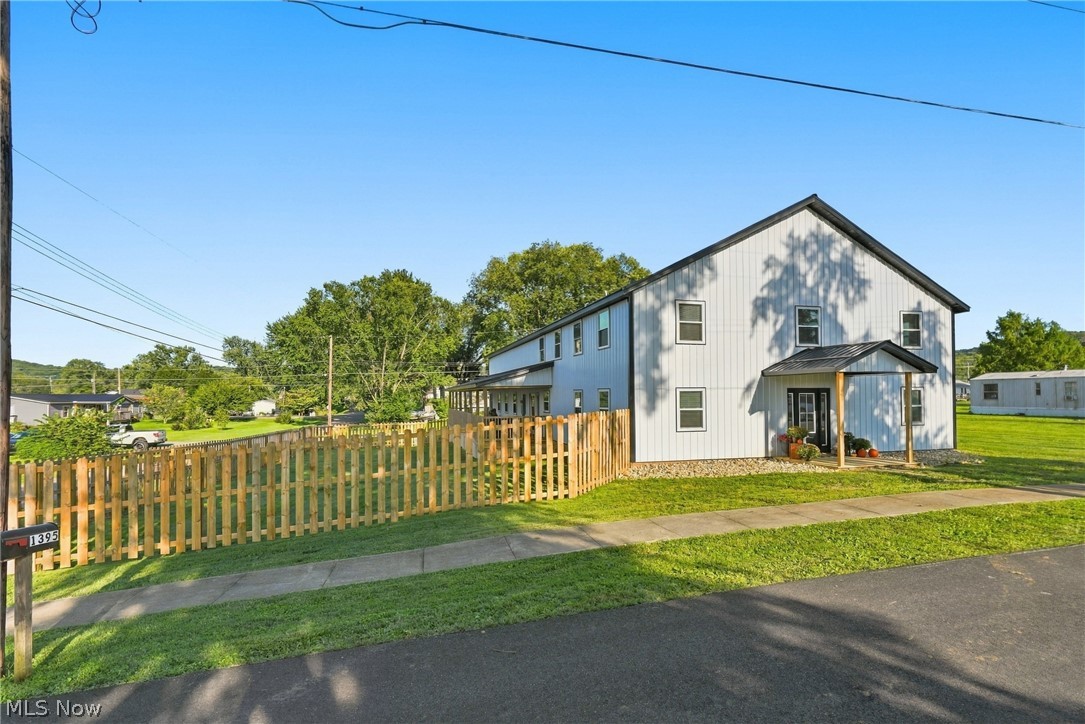 1394 Dewey Street Dresden OH 43821