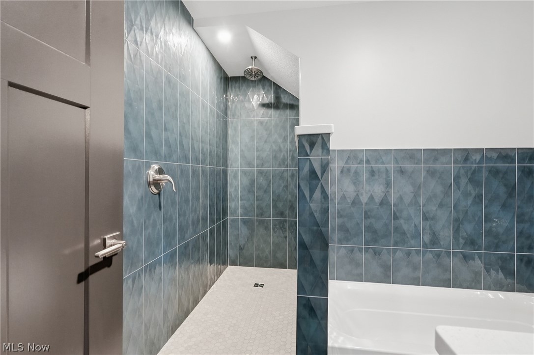 1394 Dewey Street Dresden OH 43821