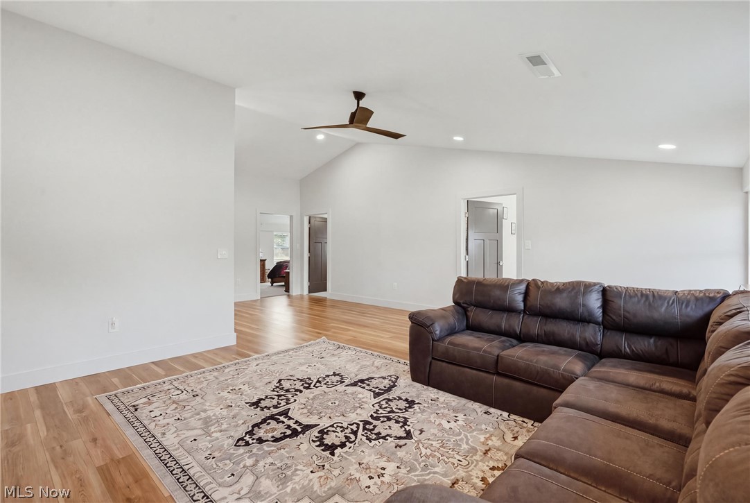 1394 Dewey Street Dresden OH 43821