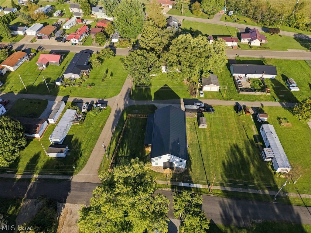 1394 Dewey Street Dresden OH 43821