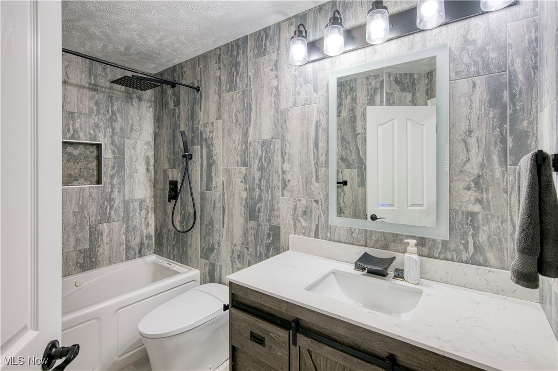 3082 Willowbrook Drive Aurora OH 44202