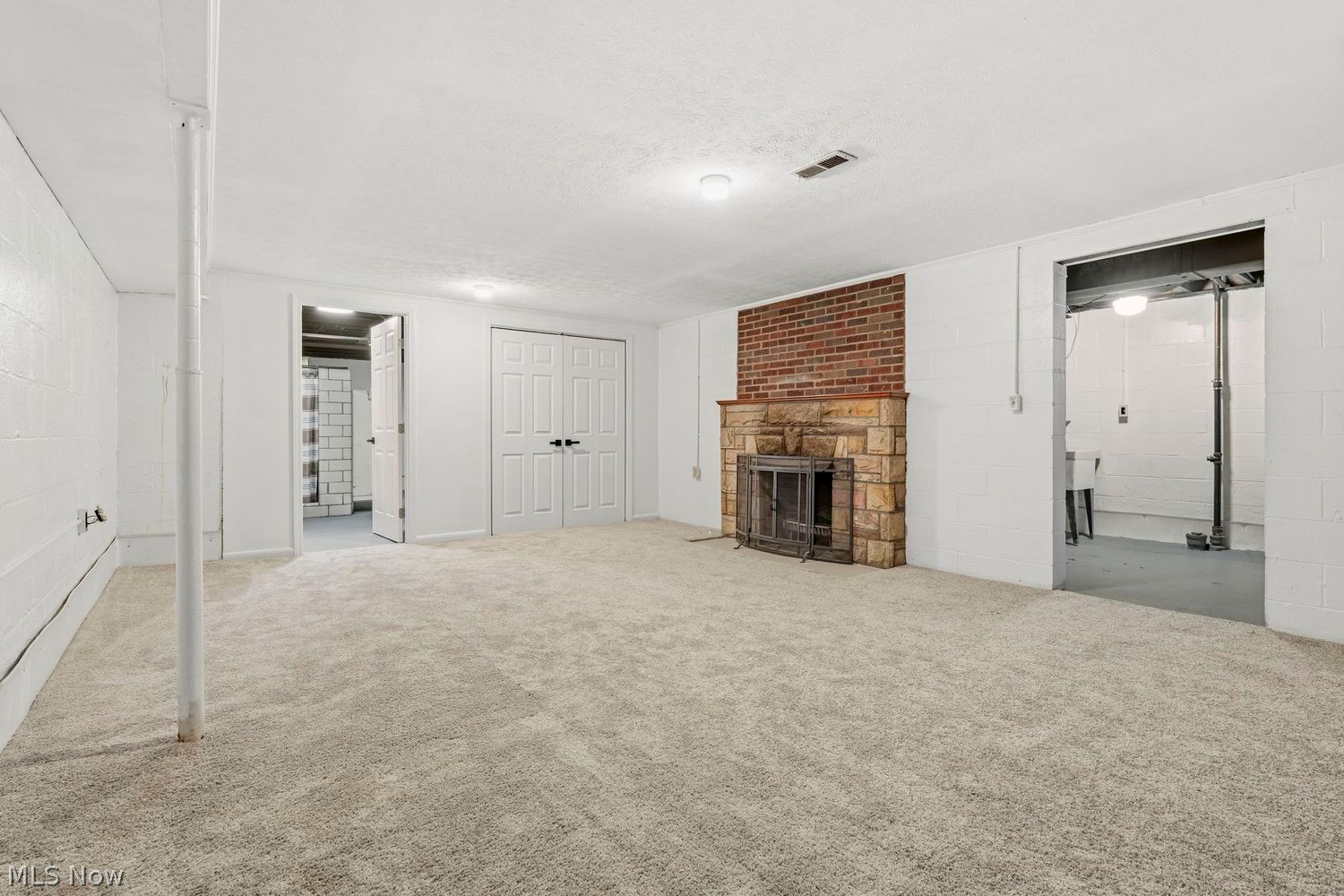 1736 Windsor Road NE Massillon OH 44646