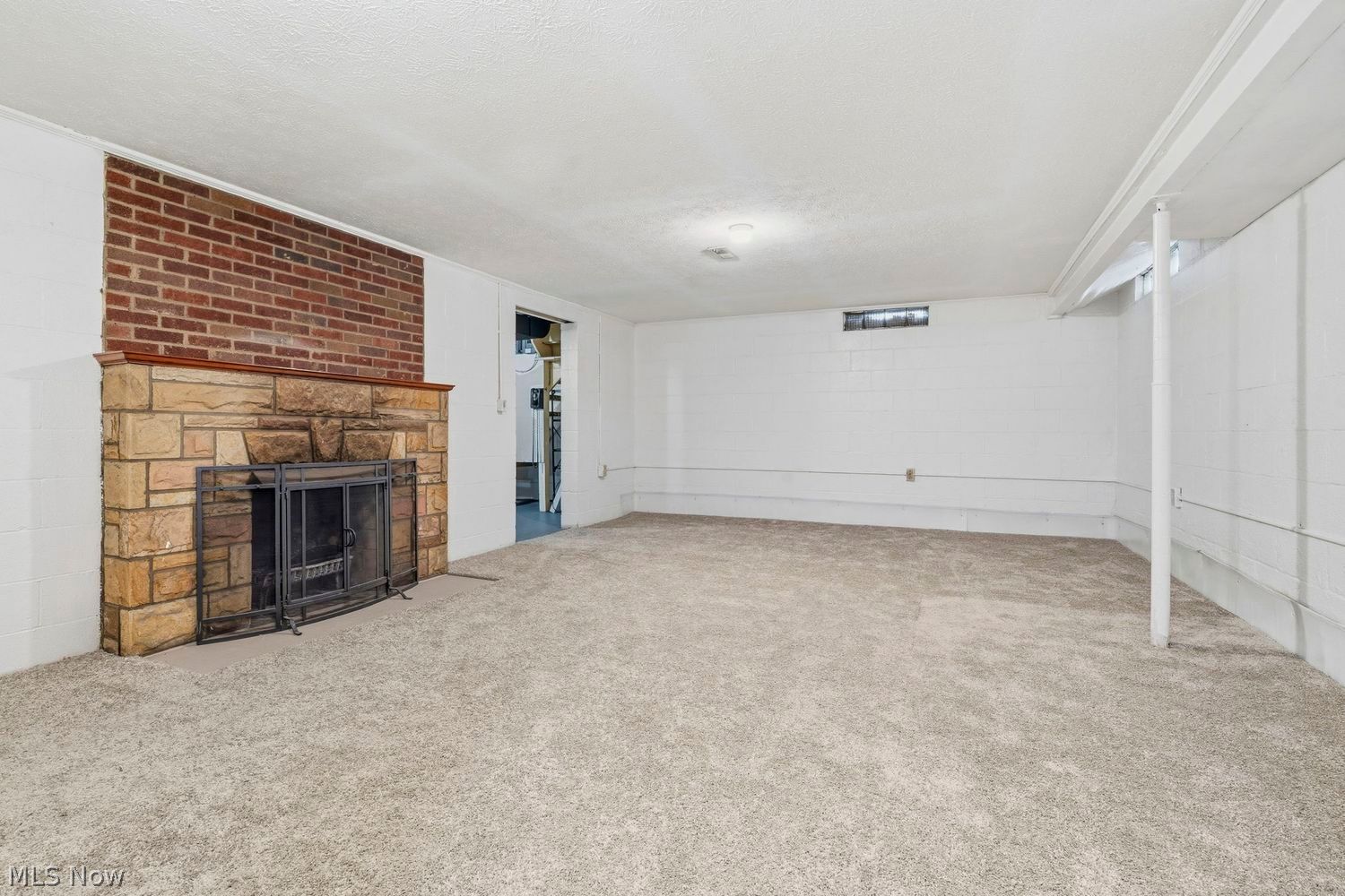 1736 Windsor Road NE Massillon OH 44646